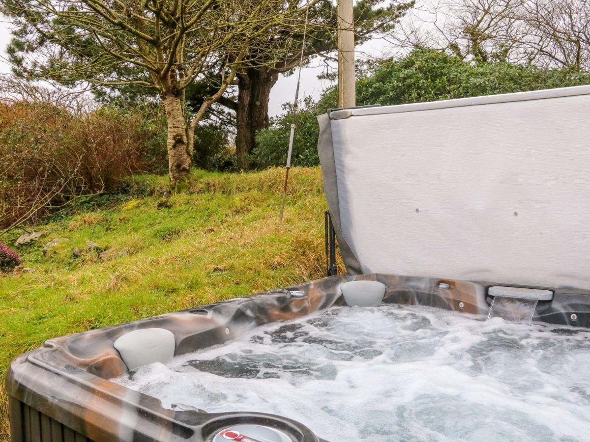 Fosfelle Glamping Hotel Hartland Exterior foto