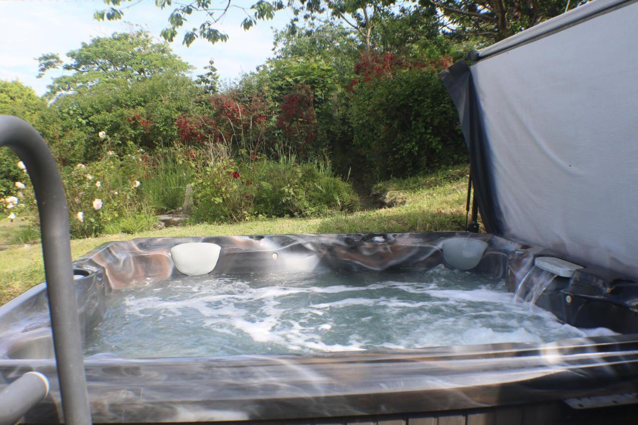 Fosfelle Glamping Hotel Hartland Exterior foto